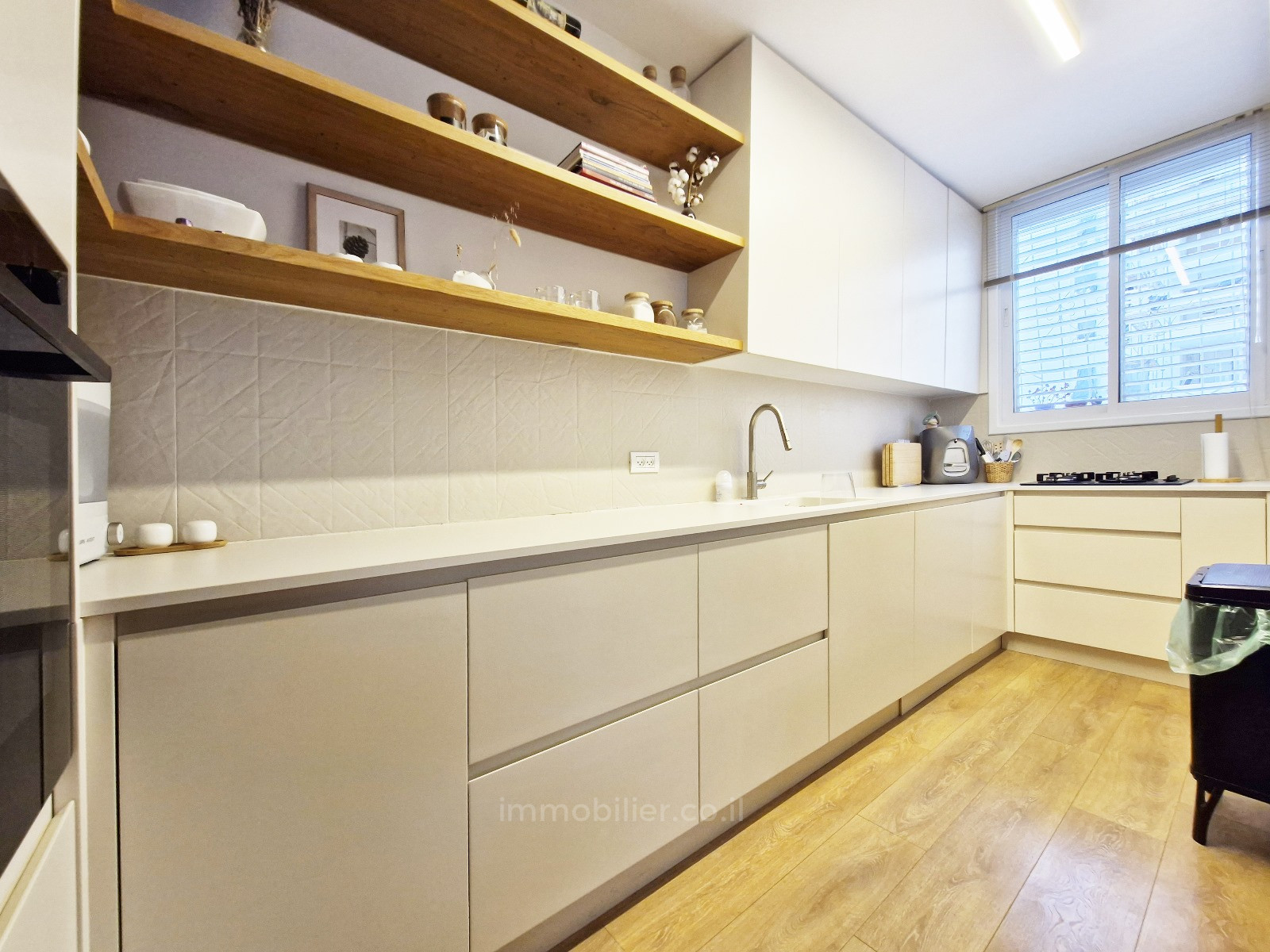 Apartamento 3 cômodos Tel Aviv Nahalat Itshak 457-IBL-1397
