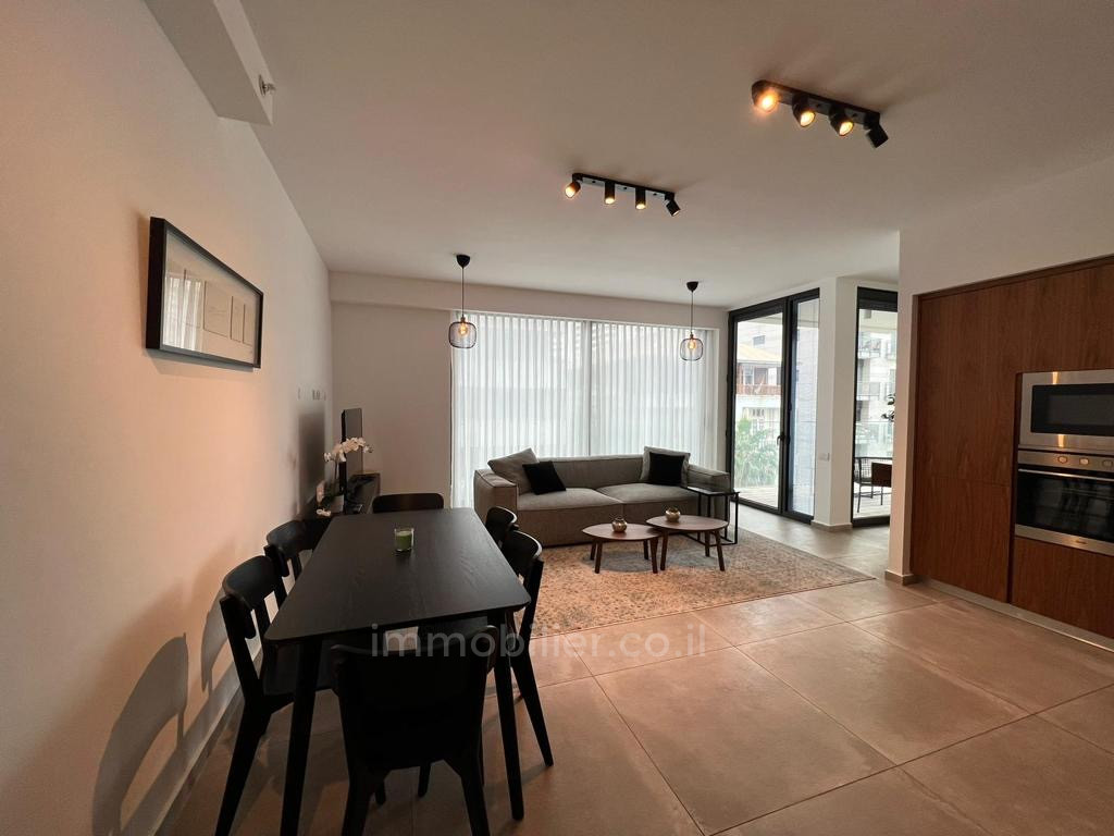 Apartamento 3 cômodos Tel Aviv Kerem Hatemanim 457-IBL-1415