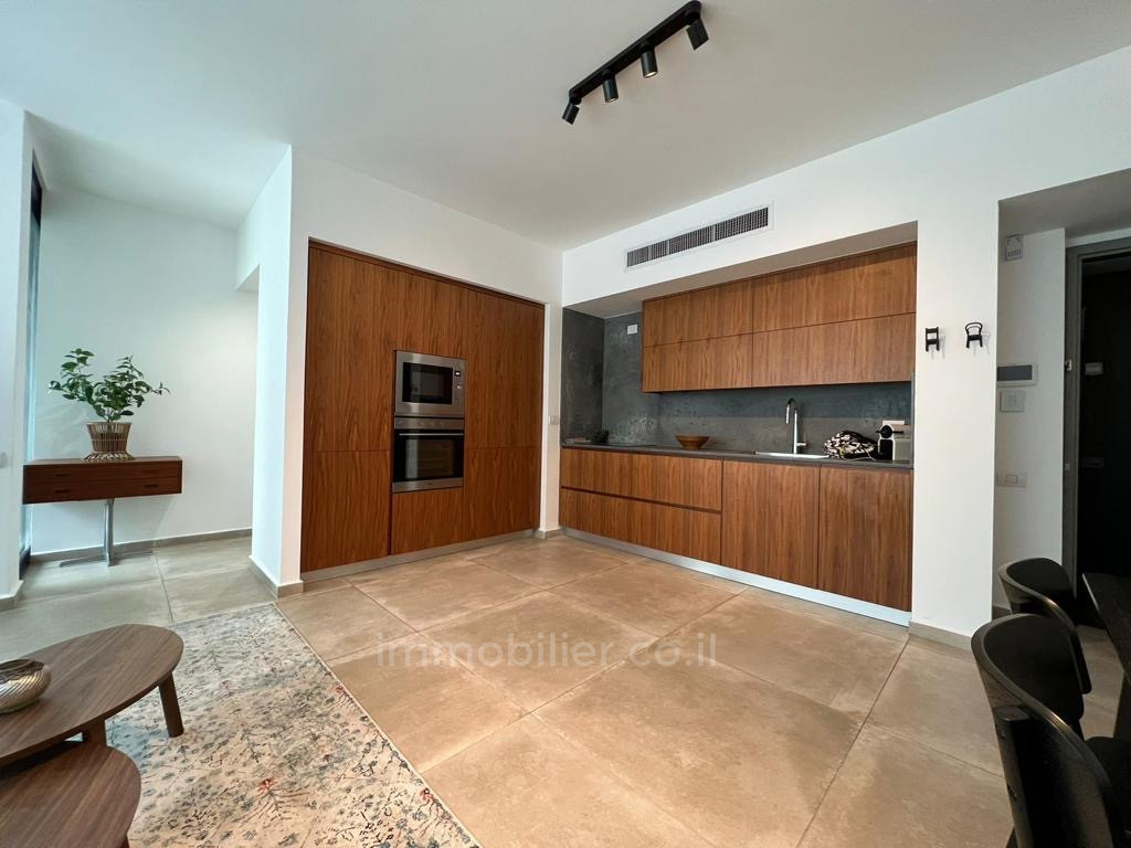 Apartamento 3 cômodos Tel Aviv Kerem Hatemanim 457-IBL-1415