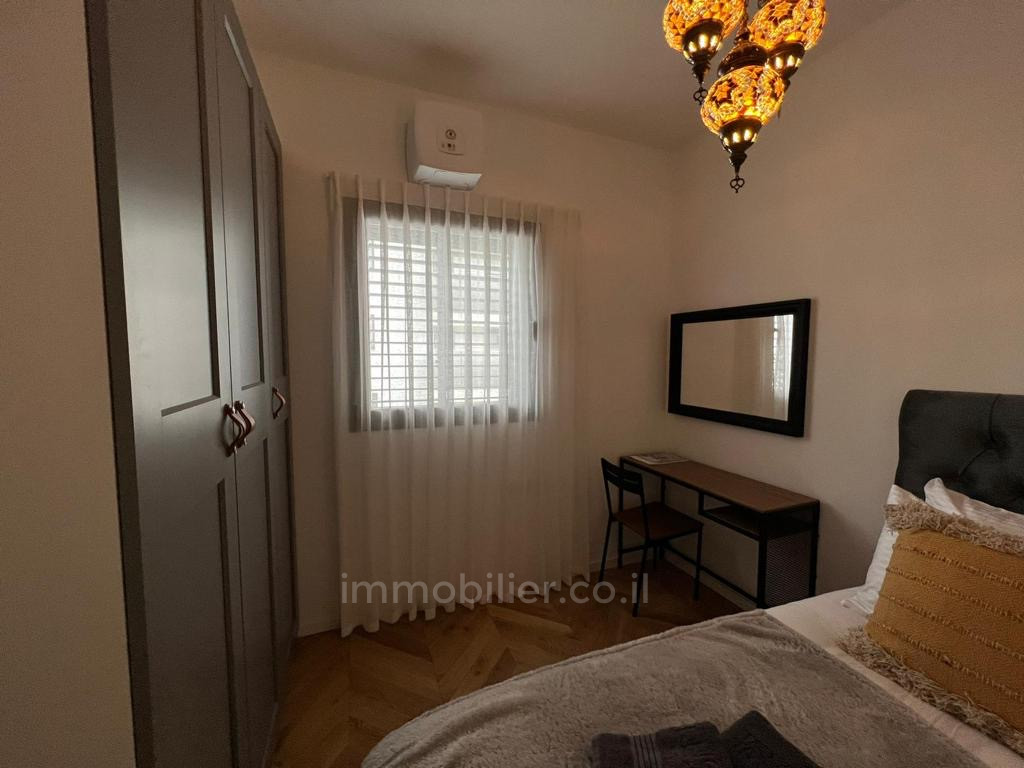 Apartamento 3 cômodos Tel Aviv Kerem Hatemanim 457-IBL-1415