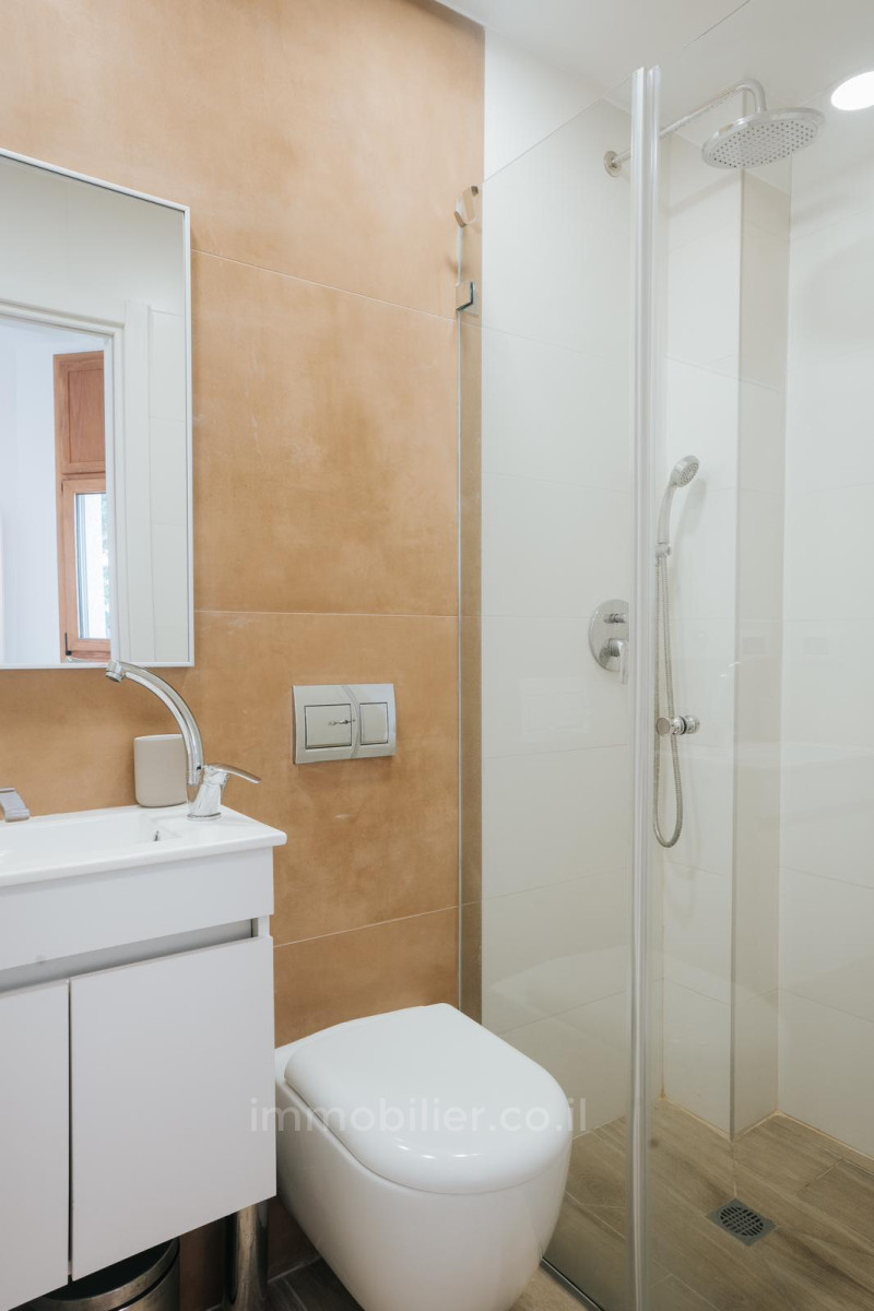 Apartamento 4 cômodos Tel Aviv Centro da cidade 457-IBL-1427