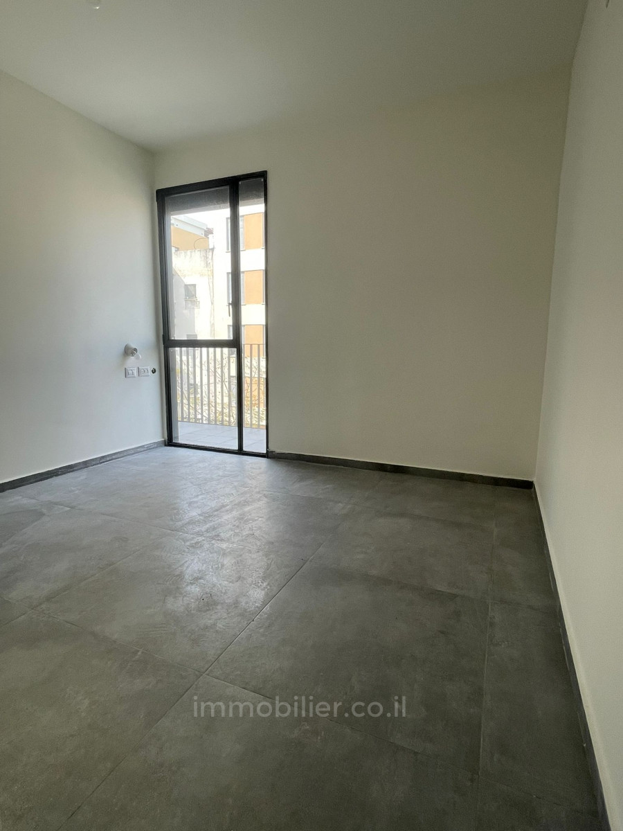 Apartamento 4 cômodos Tel Aviv Centro da cidade 457-IBL-1435