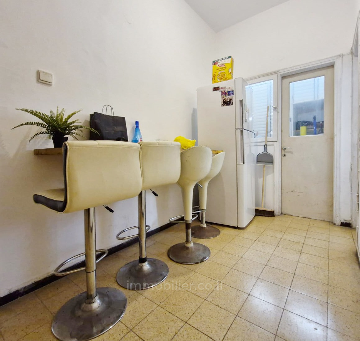 Apartamento 3.5 cômodos Tel Aviv Kikar Hamedina 457-IBL-1438