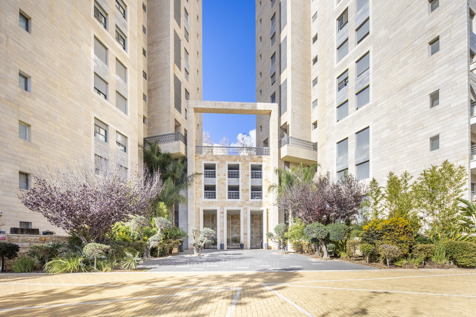 Apartamento 4.5 cômodos Jerusalém Ir Ganim 457-IBL-1442