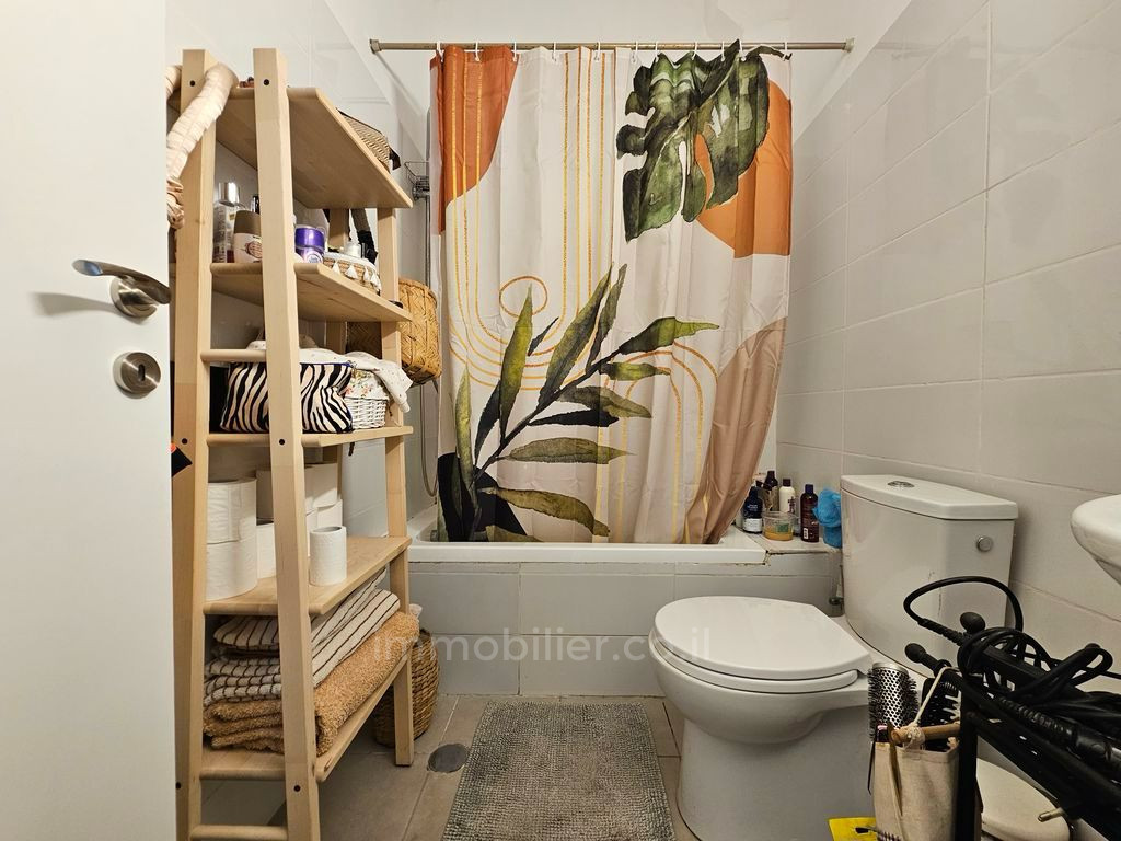 Apartamento 3 cômodos Tel Aviv Centro da cidade 457-IBL-1444