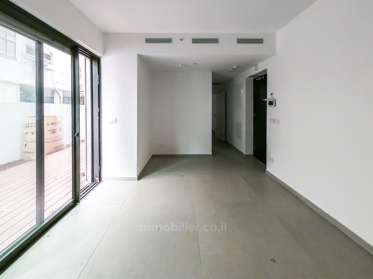 Apartamento garden 2 cômodos Tel Aviv Bazel 457-IBL-1451