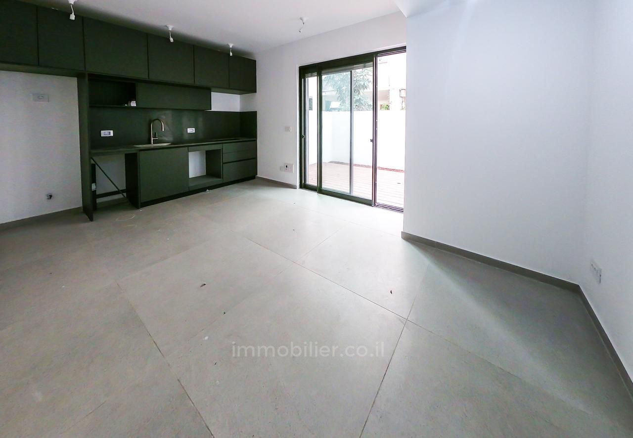 Apartamento garden 2 cômodos Tel Aviv Bazel 457-IBL-1451