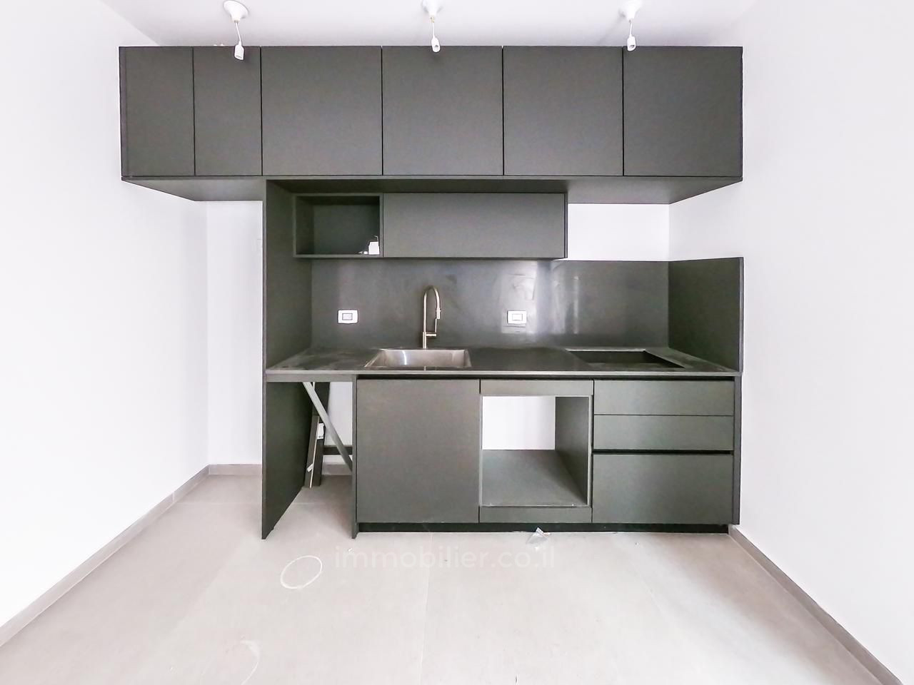 Apartamento garden 2 cômodos Tel Aviv Bazel 457-IBL-1451