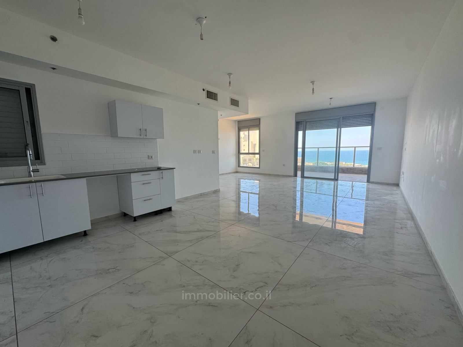 Apartamento 4 cômodos Netanya Nat600 457-IBL-1461