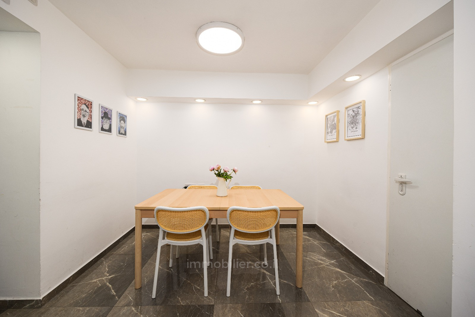 Apartamento 3 cômodos Jerusalém Baka 457-IBL-1470