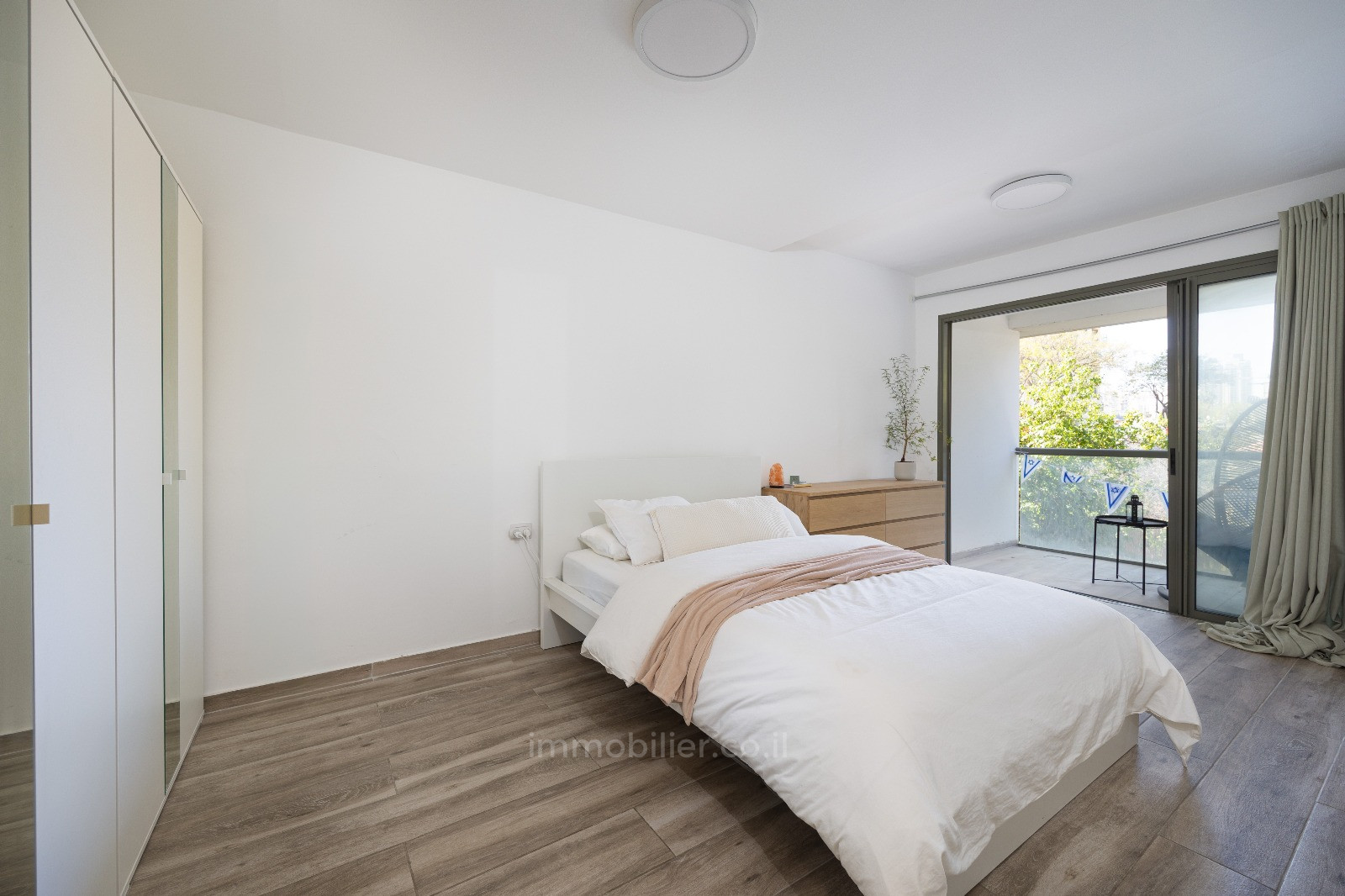 Apartamento 3 cômodos Jerusalém Baka 457-IBL-1470