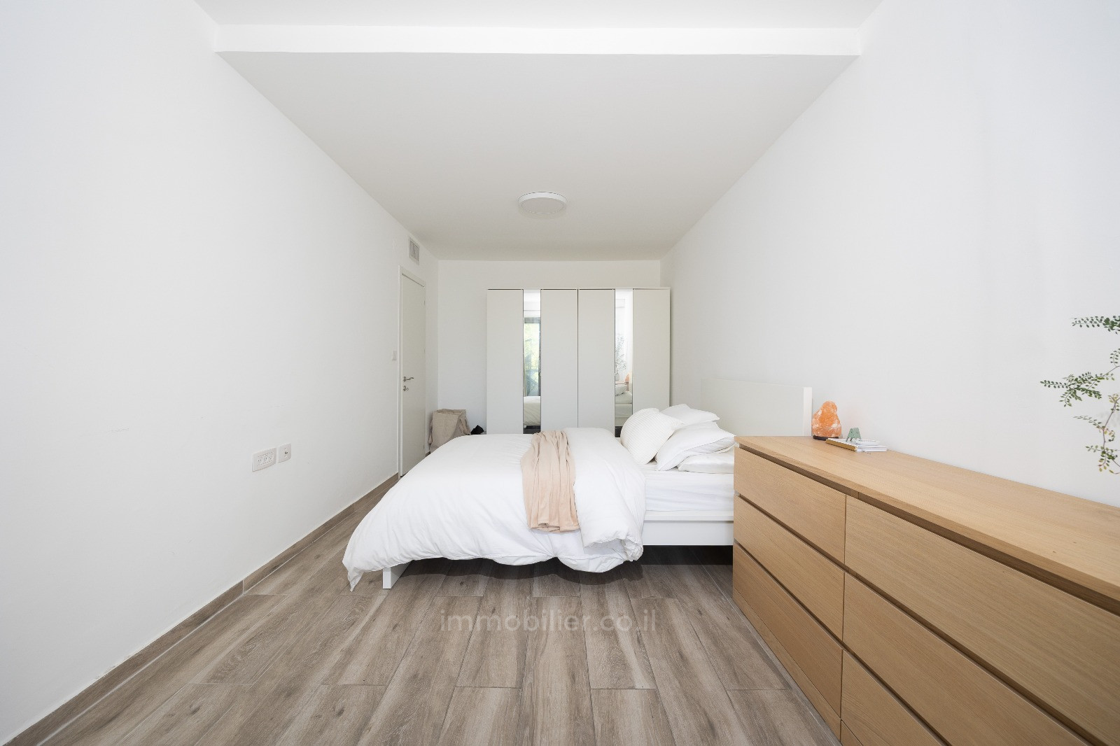 Apartamento 3 cômodos Jerusalém Baka 457-IBL-1470