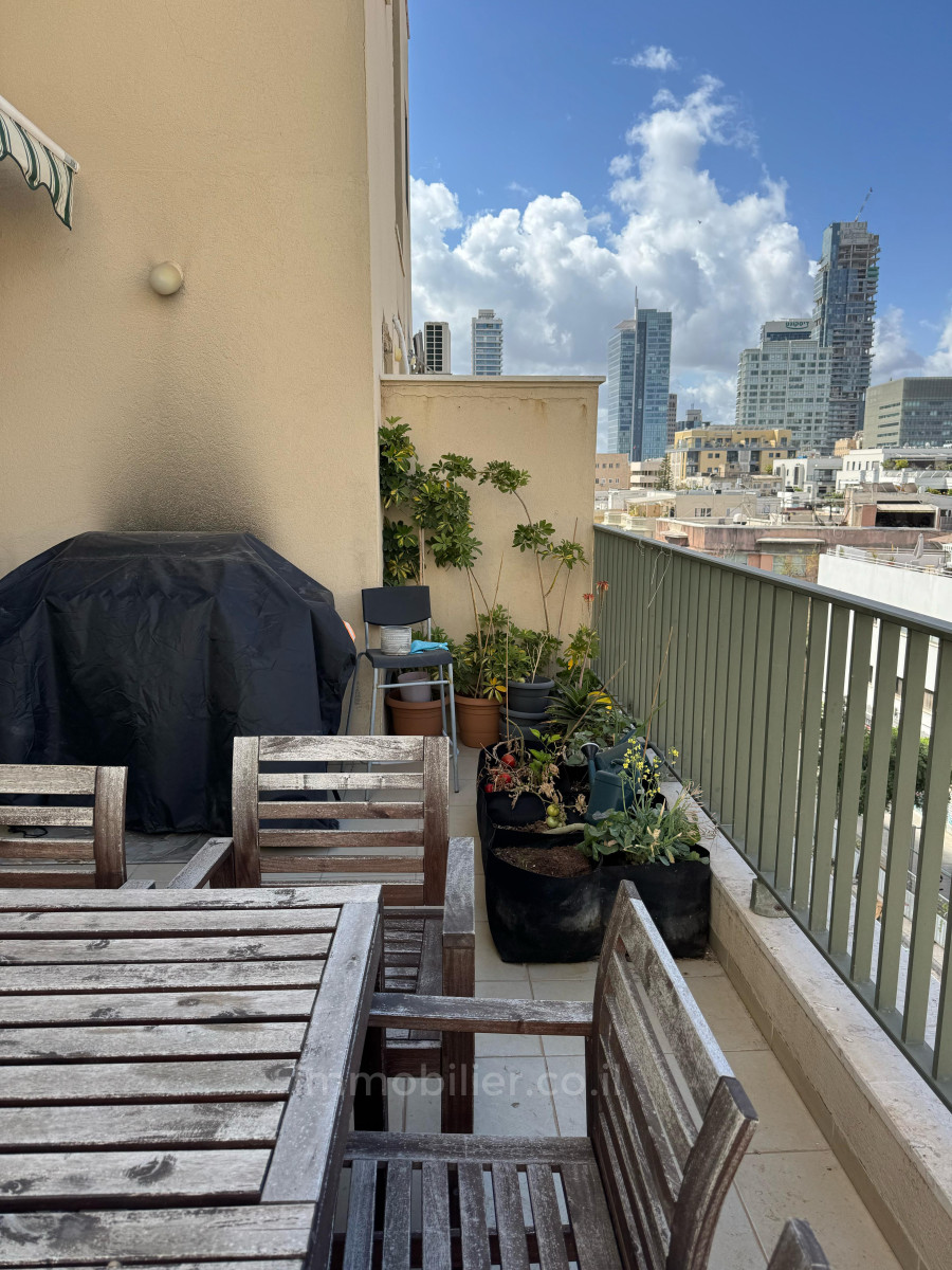 Minicobertura 3 cômodos Tel Aviv Lev Tel-Aviv 457-IBL-1471