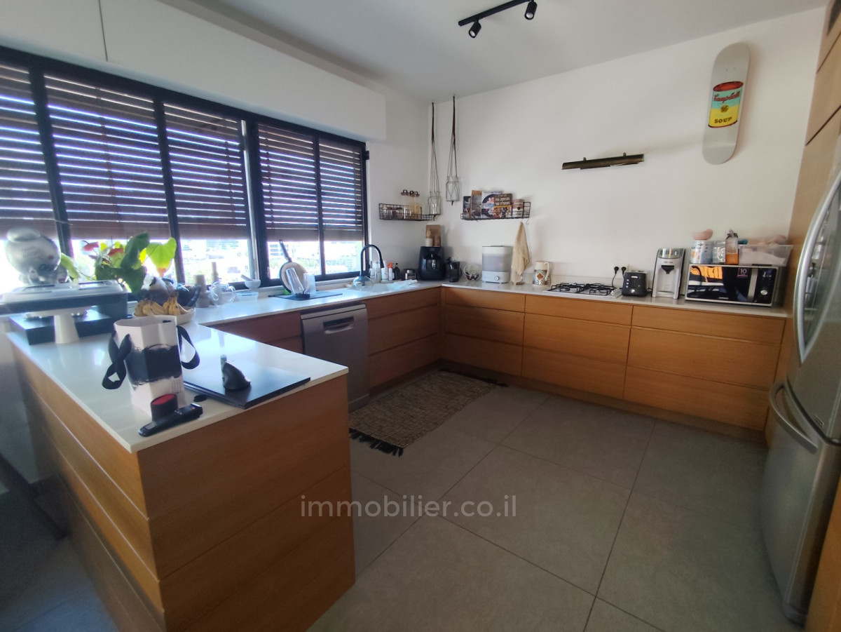 Cobertura 4 cômodos Tel Aviv Rothshild 457-IBL-1476