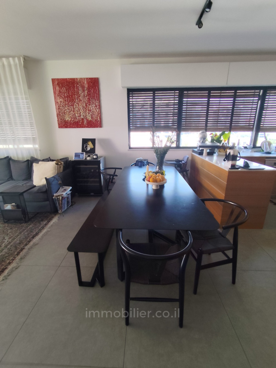 Cobertura 4 cômodos Tel Aviv Rothshild 457-IBL-1476