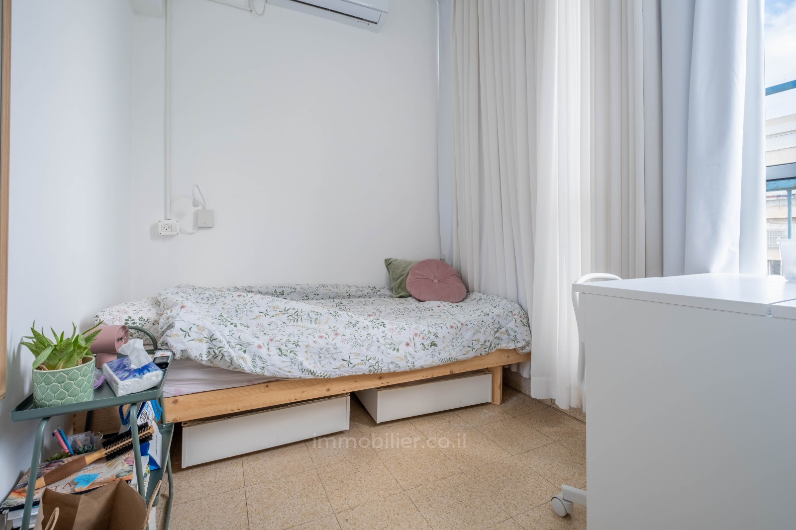 Apartamento 3 cômodos Tel Aviv Bazel 457-IBL-1477