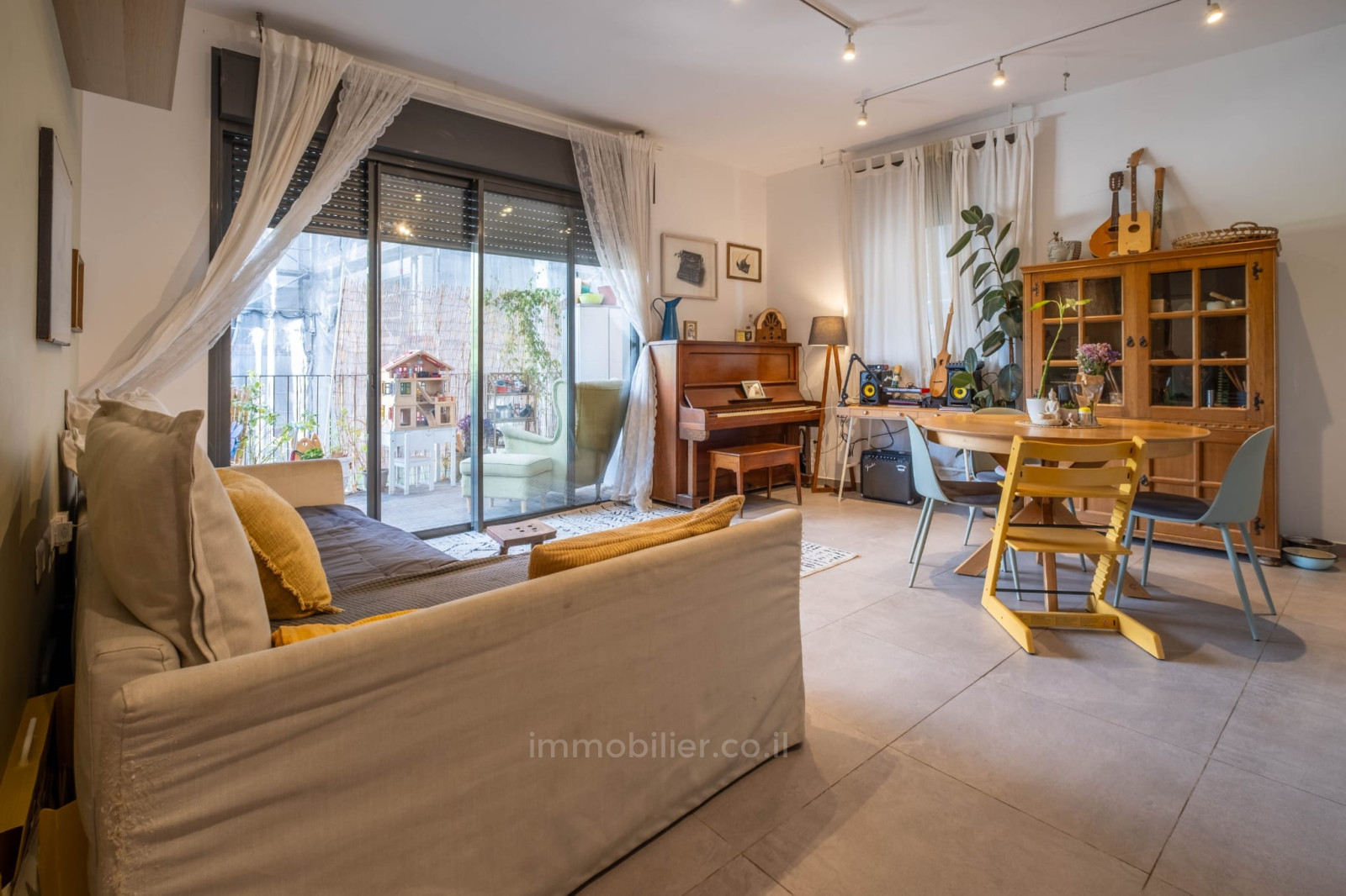 Casarão 2.5 cômodos Tel Aviv Hadar Yossef 457-IBL-1478