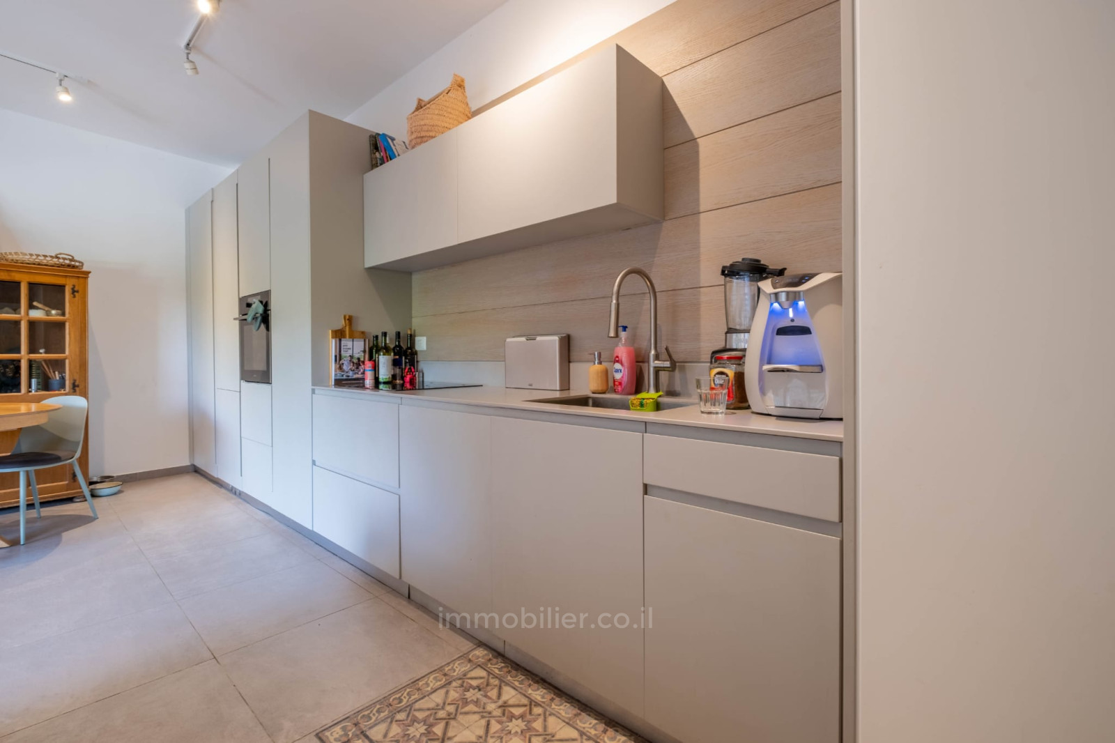 Casarão 2.5 cômodos Tel Aviv Hadar Yossef 457-IBL-1478