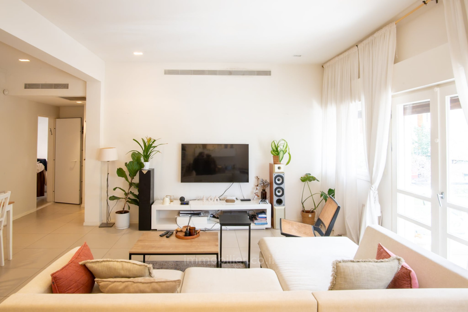 Apartamento 3 cômodos Tel Aviv Levontin 457-IBL-1479