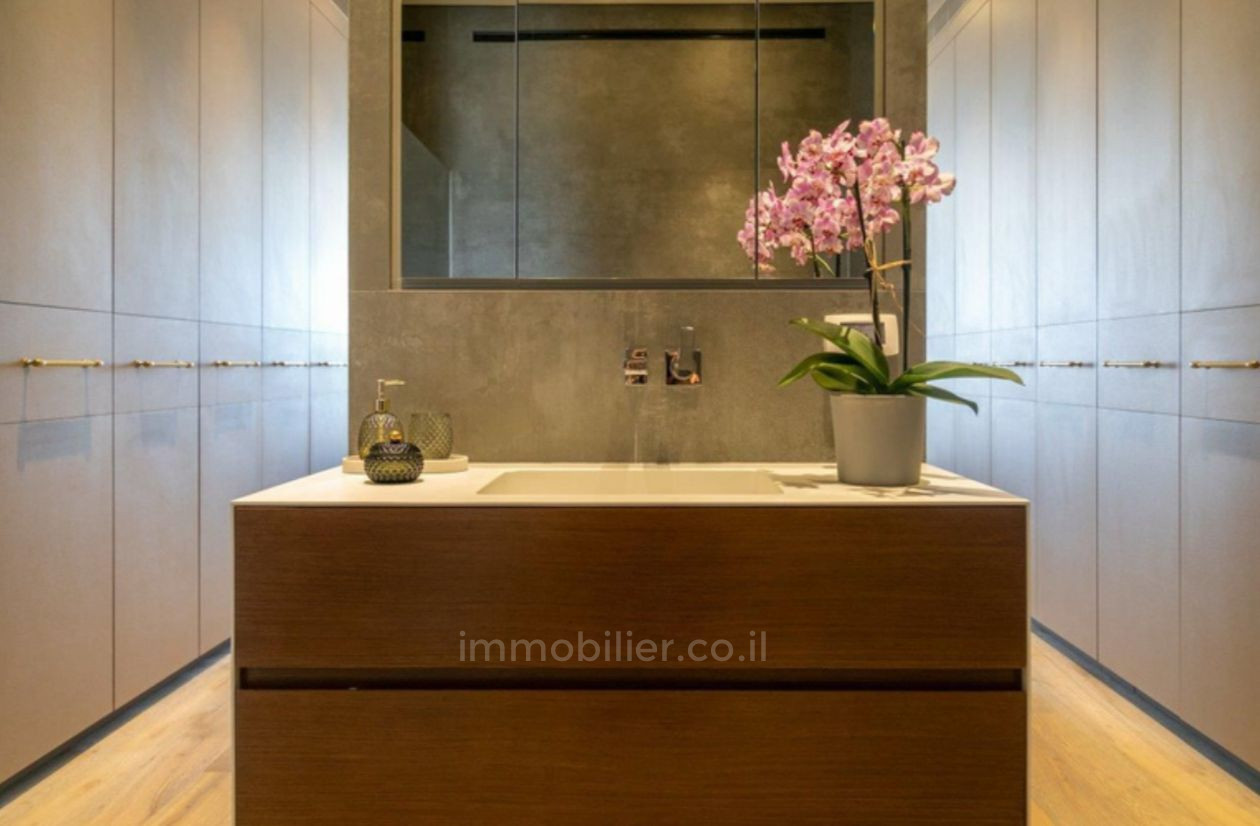 Cobertura 5 cômodos Tel Aviv Levontin 457-IBL-1480