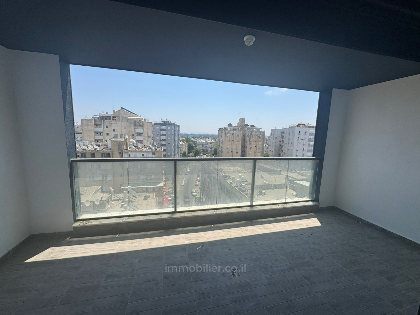 Apartamento 4 cômodos Netanya Centro da cidade 457-IBL-1483