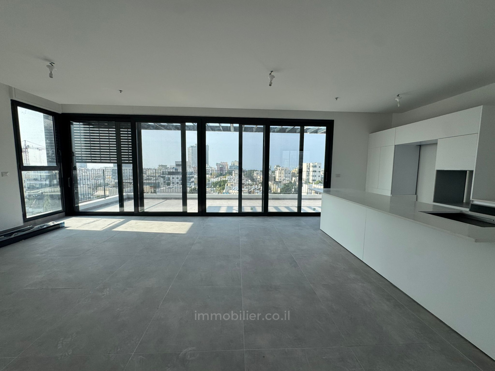 Cobertura 4.5 cômodos Tel Aviv Hatsafon hayachan 457-IBL-1496