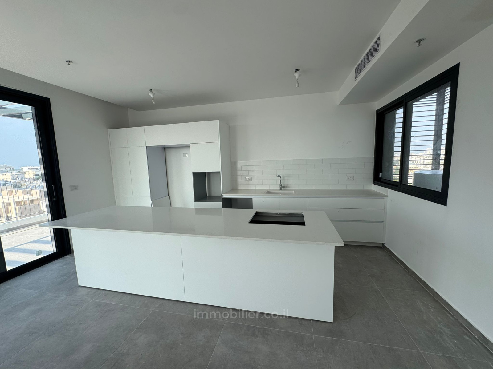 Cobertura 4.5 cômodos Tel Aviv Hatsafon hayachan 457-IBL-1496