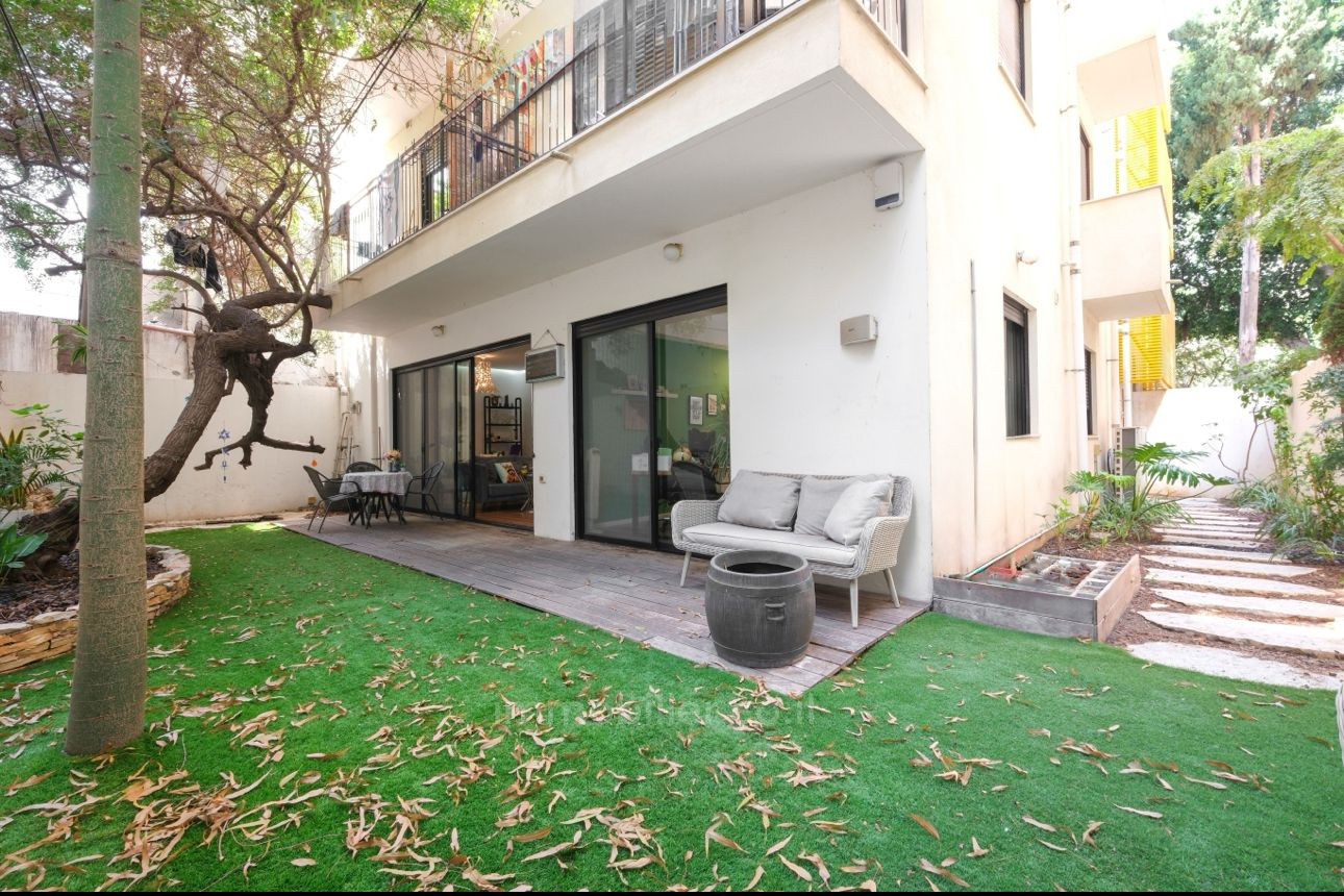 Apartamento garden 4 cômodos Tel Aviv Centro da cidade 457-IBL-1497