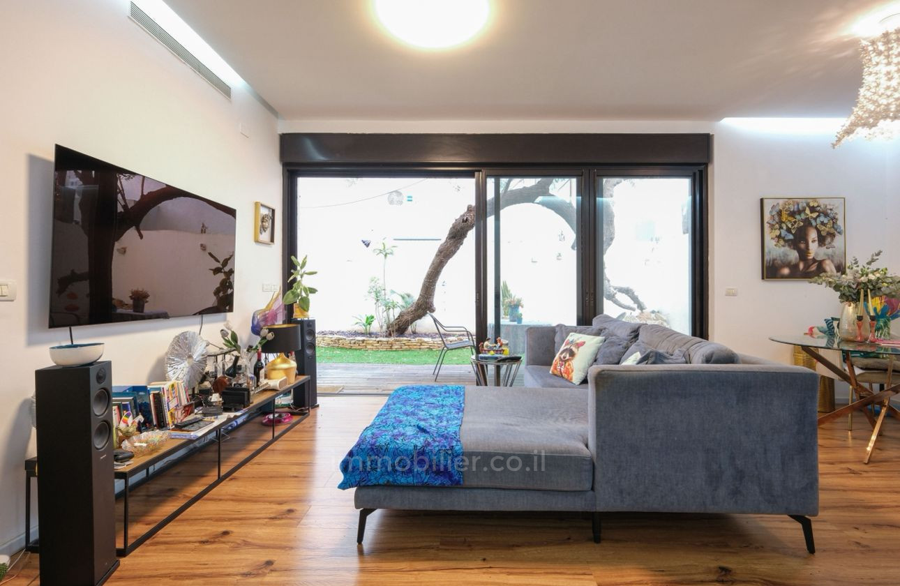 Apartamento garden 4 cômodos Tel Aviv Centro da cidade 457-IBL-1497
