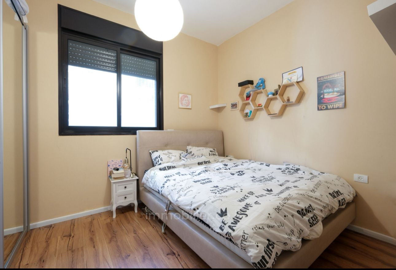 Apartamento garden 4 cômodos Tel Aviv Centro da cidade 457-IBL-1497