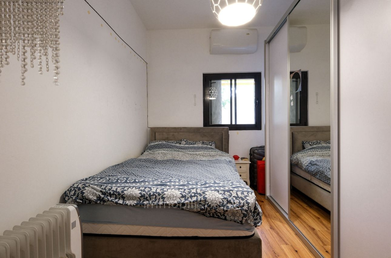 Apartamento garden 4 cômodos Tel Aviv Centro da cidade 457-IBL-1497