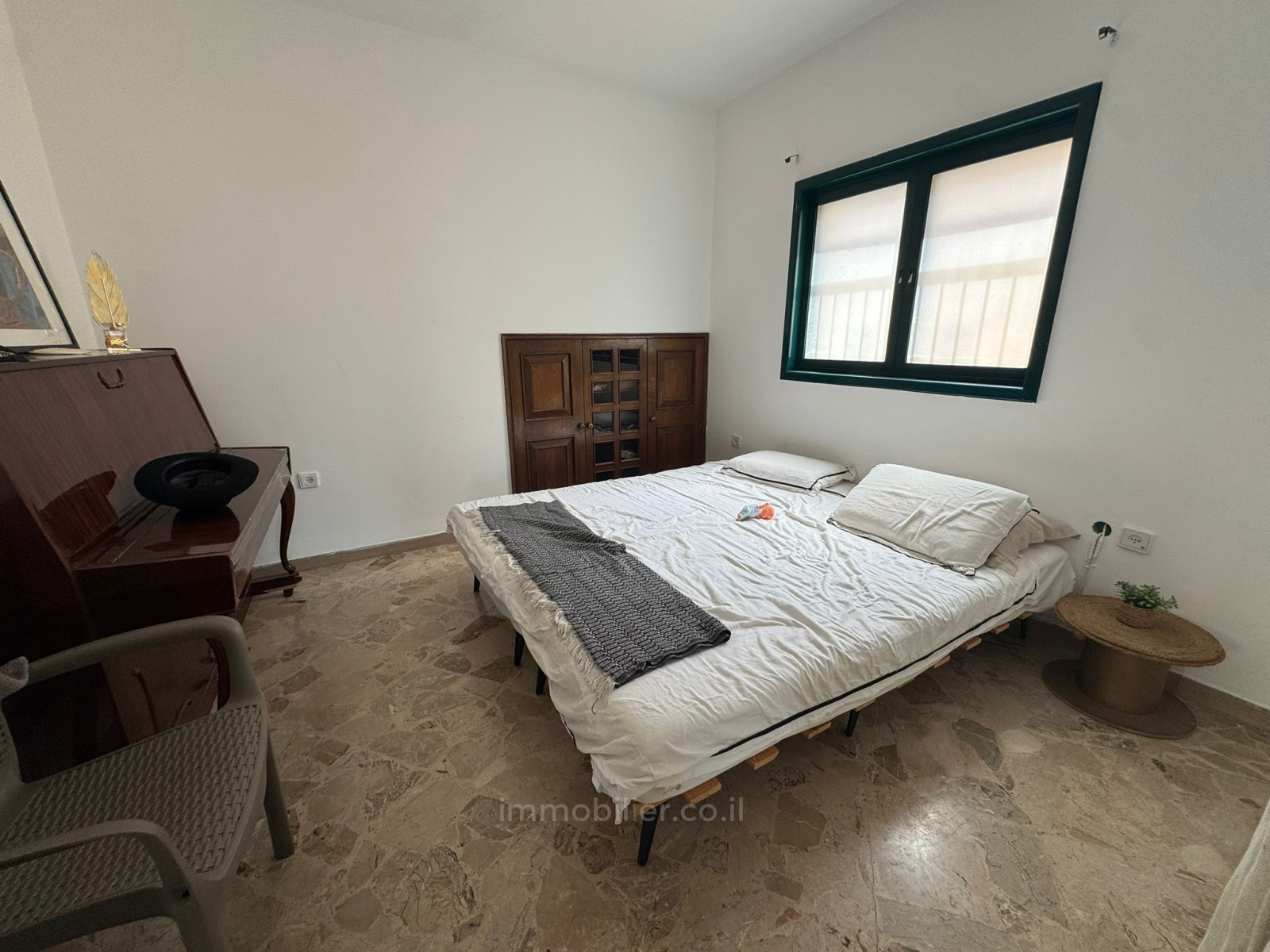 Casarão 7 cômodos Netanya Centro da cidade 457-IBL-1501