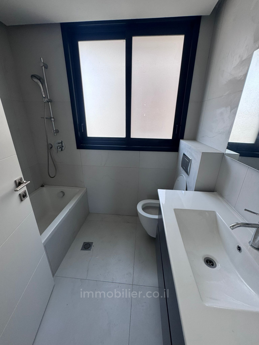 Apartamento 4 cômodos Tel Aviv Centro da cidade 457-IBL-1502