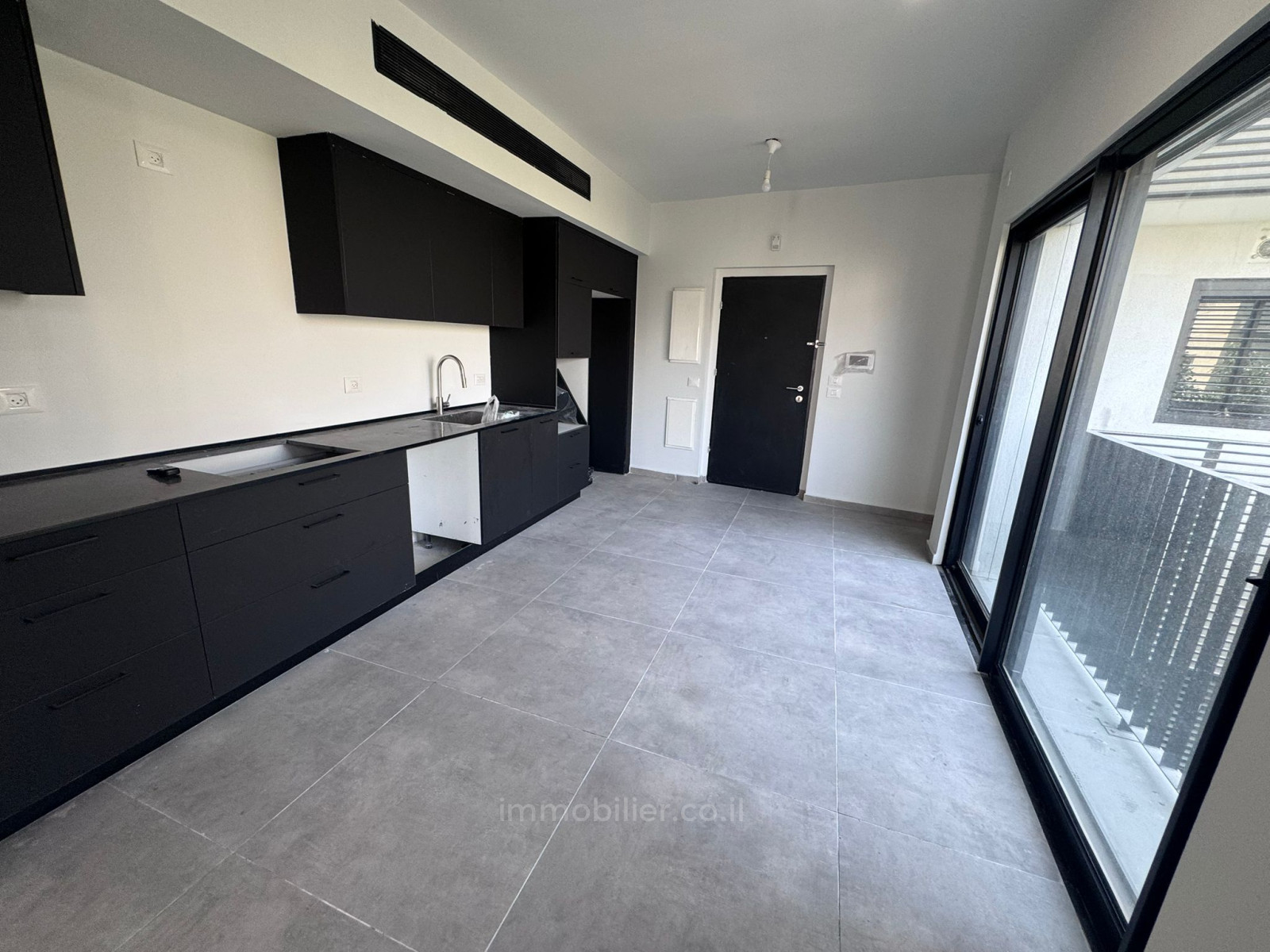 Apartamento 4 cômodos Tel Aviv Centro da cidade 457-IBL-1502