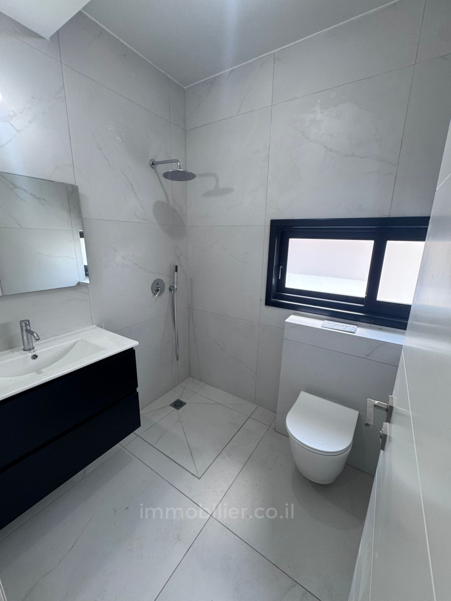 Apartamento 4 cômodos Tel Aviv Centro da cidade 457-IBL-1502