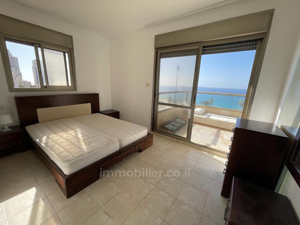 Apartamento 4 cômodos Netanya Kikar 457-IBL-1518