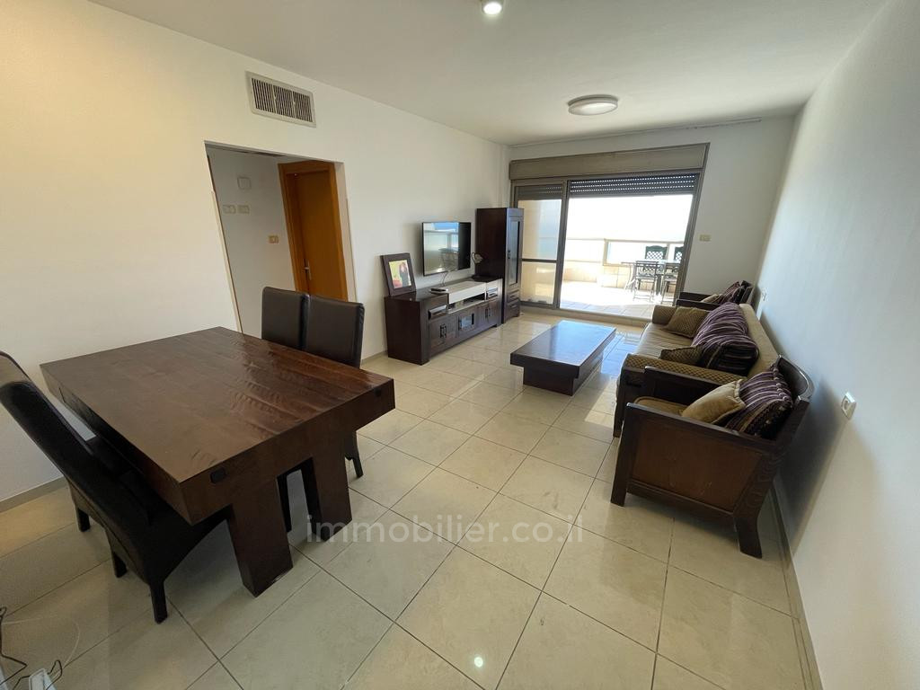 Apartamento 4 cômodos Netanya Kikar 457-IBL-1518