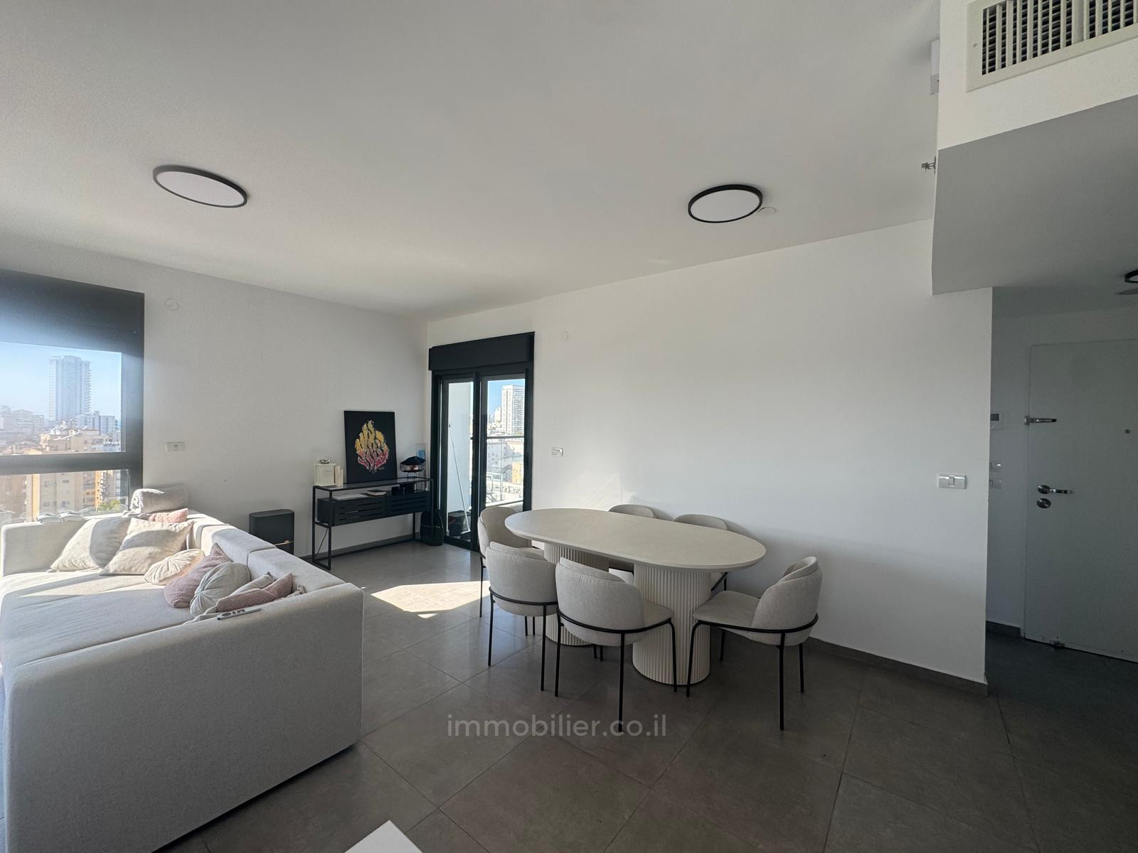 Apartamento 3 cômodos Netanya Centro da cidade 457-IBL-1521