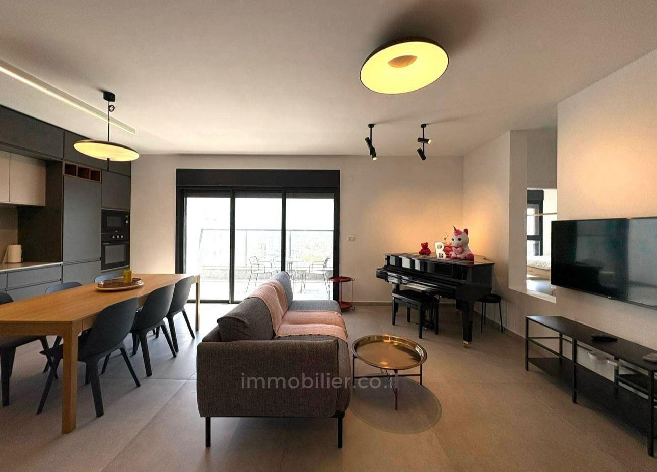 Apartamento 4 cômodos Netanya Centro da cidade 457-IBL-1532