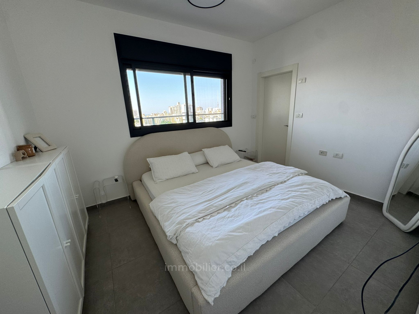 Apartamento 3 cômodos Netanya Centro da cidade 457-IBL-1533