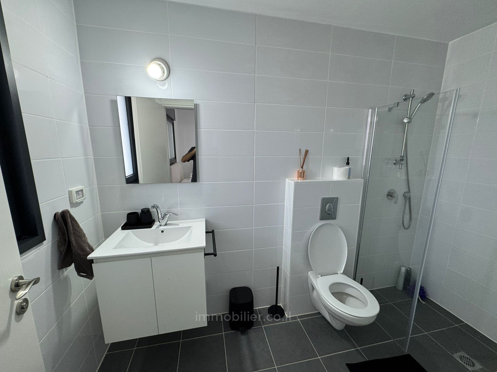 Apartamento 3 cômodos Netanya Centro da cidade 457-IBL-1533