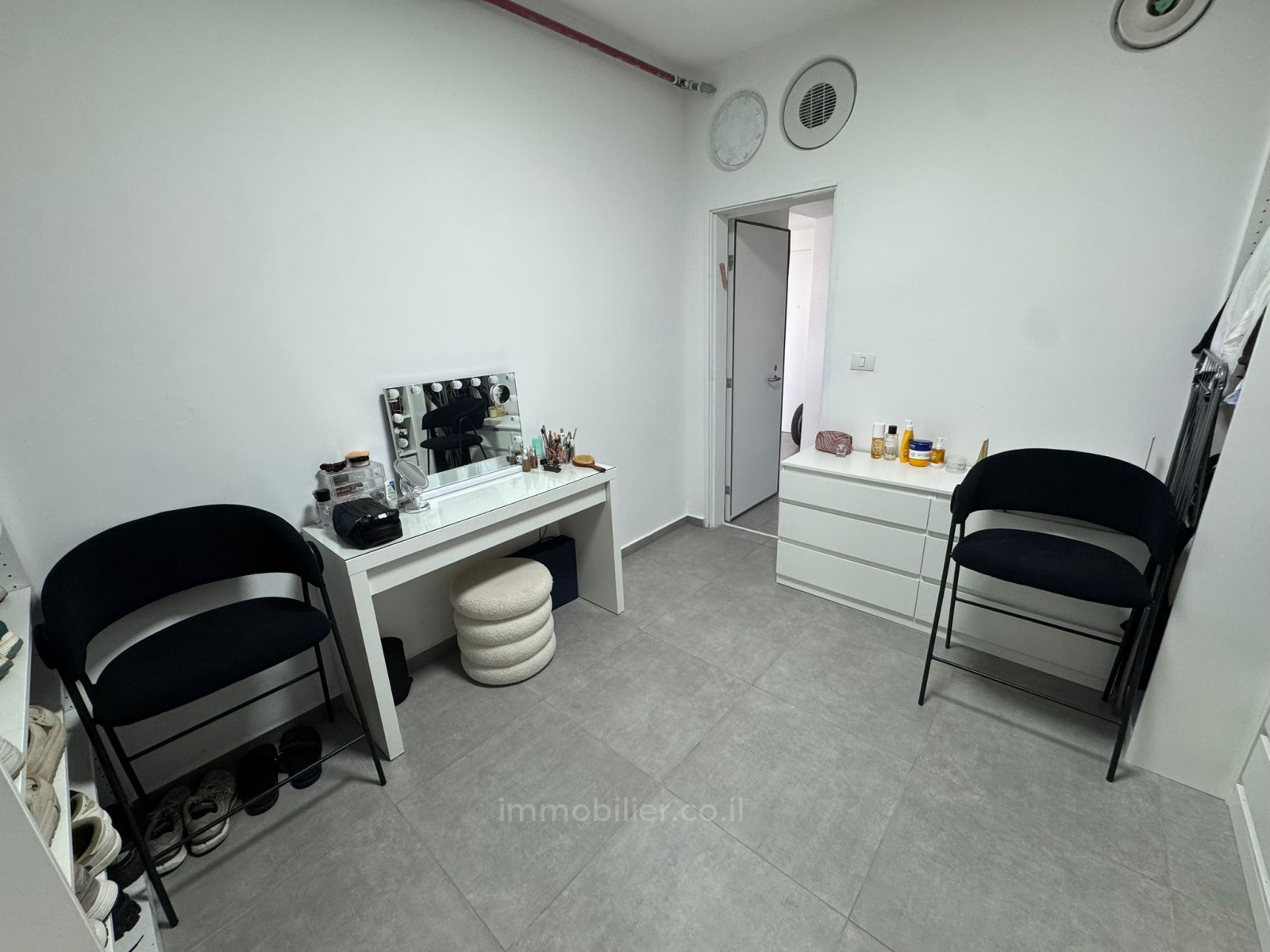 Apartamento 3 cômodos Netanya Centro da cidade 457-IBL-1534