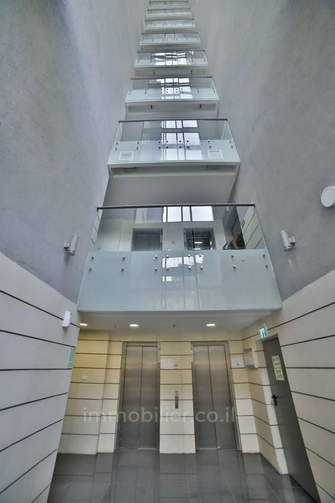 Apartamento 3 cômodos Tel Aviv Florentine 457-IBL-1535