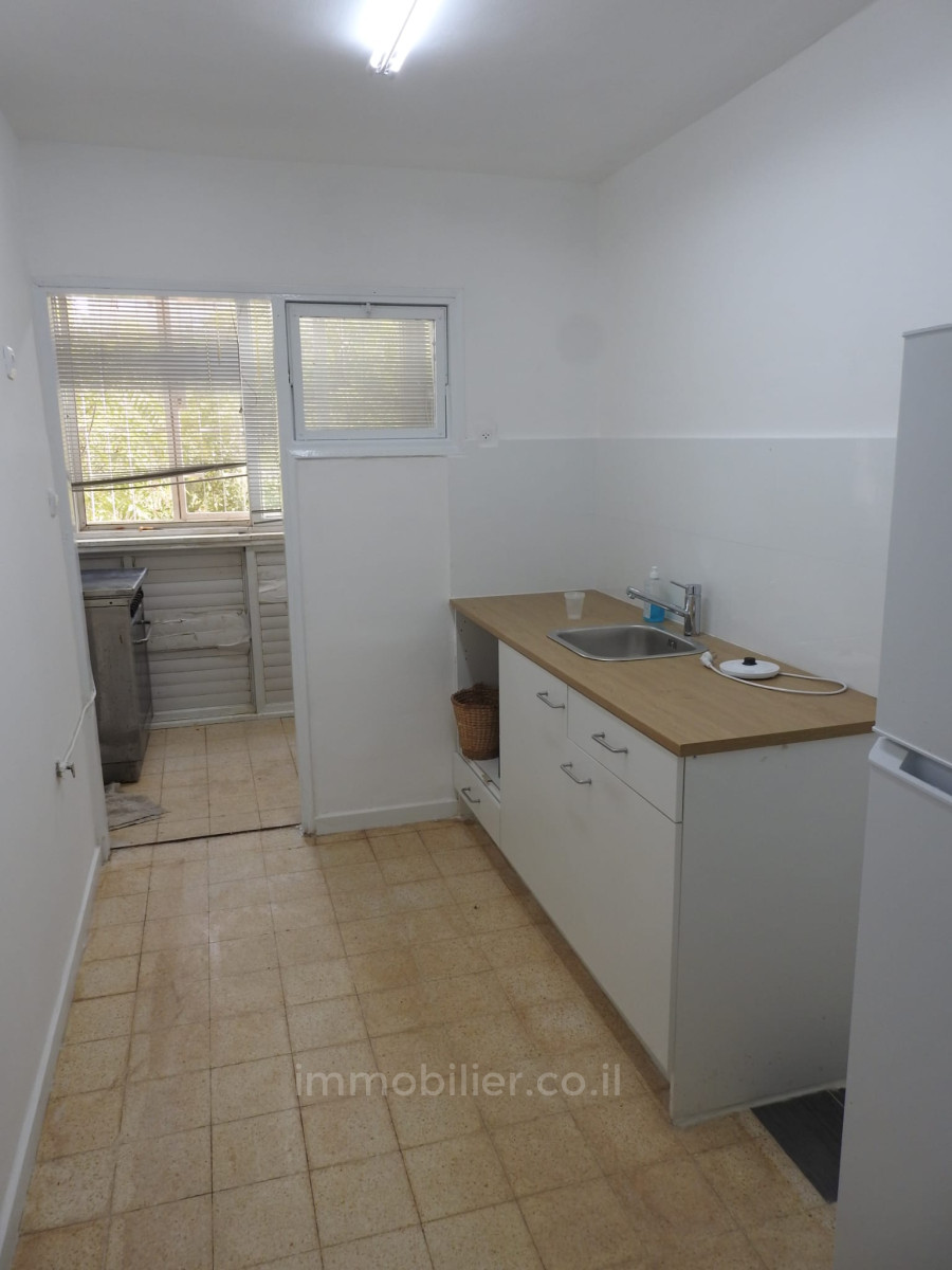 Apartamento 4 cômodos Jerusalém Kiryat Yovel 457-IBL-1536