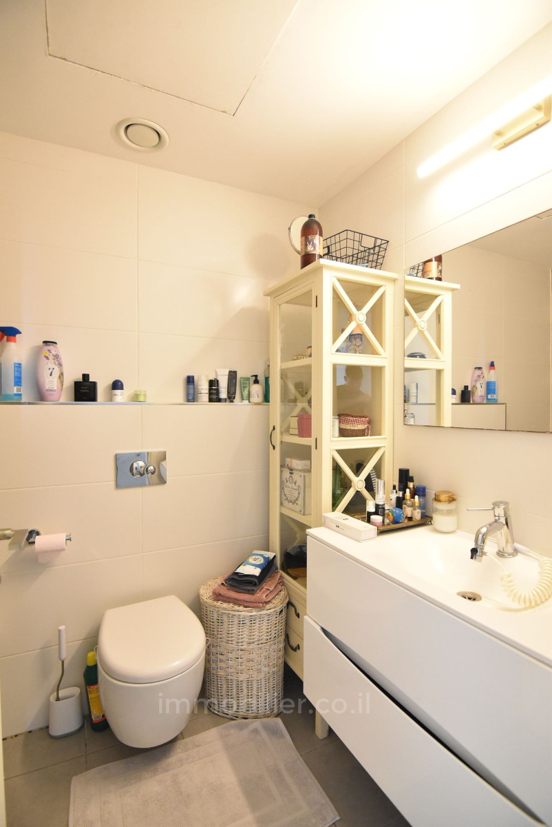 Apartamento 4 cômodos Tel Aviv Sarona 457-IBL-1537