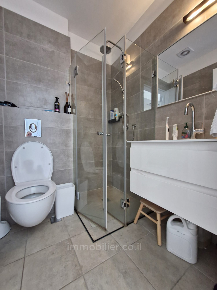 Apartamento 2 cômodos Tel Aviv Levontin 457-IBL-1539