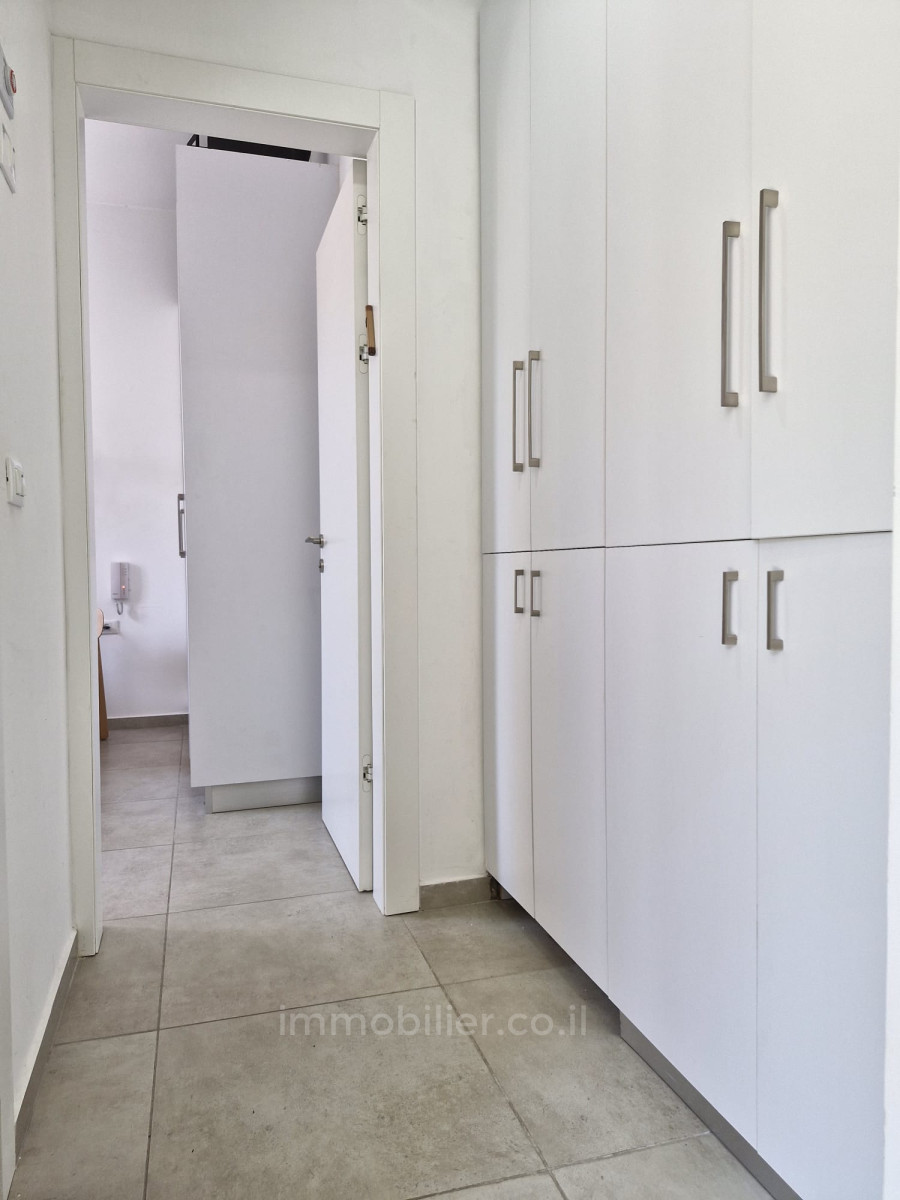 Apartamento 2 cômodos Tel Aviv Levontin 457-IBL-1539