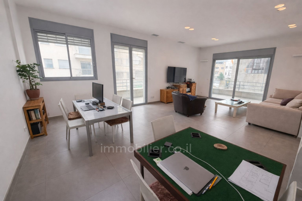 Apartamento 5 cômodos Tel Aviv Centro da cidade 457-IBL-1546