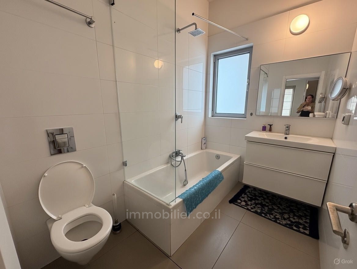 Apartamento 5 cômodos Tel Aviv Centro da cidade 457-IBL-1546