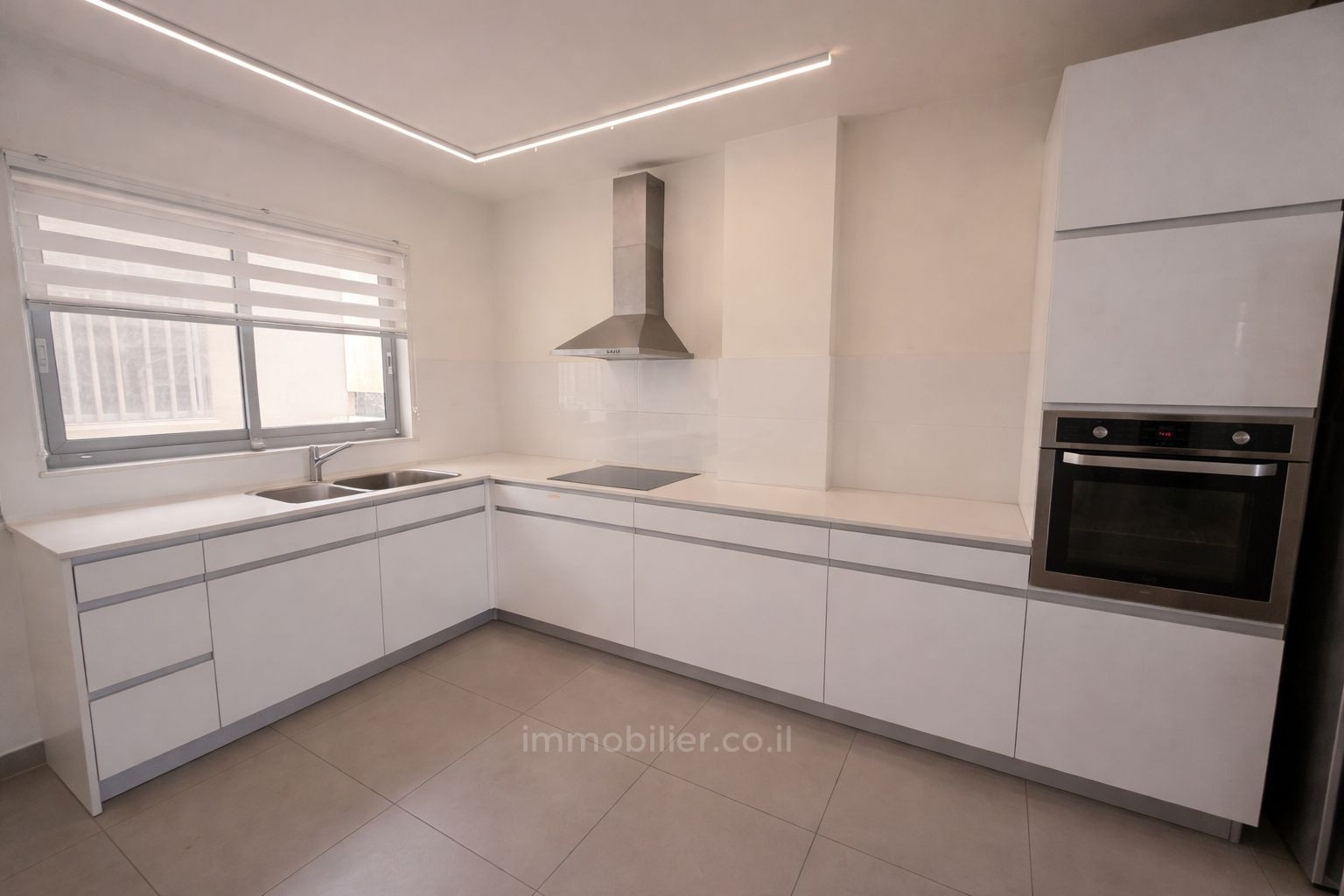 Apartamento 5 cômodos Tel Aviv Centro da cidade 457-IBL-1547